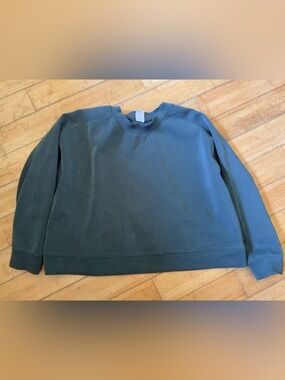 All in Motion Women’s cropped crewneck